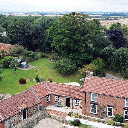 West End Farmhouse Barmston Exterior photo